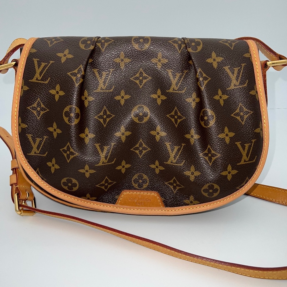 Louis Vuitton Menilmontant PM